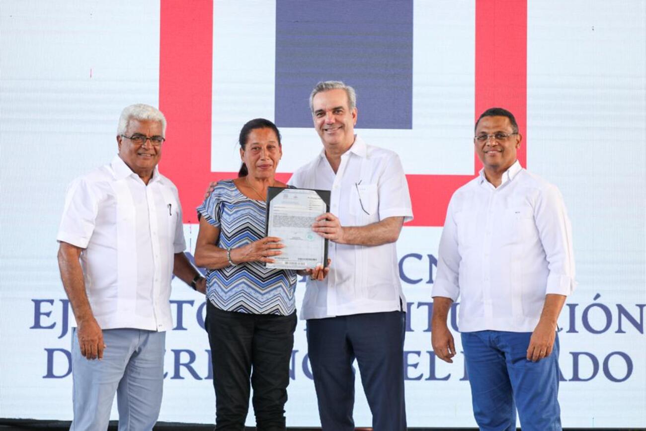 REPÚBLICA DOMINICANA: Gobierno del Presidente Abinader cierra año 2022 con más de 50,000 títulos de propiedad entregados