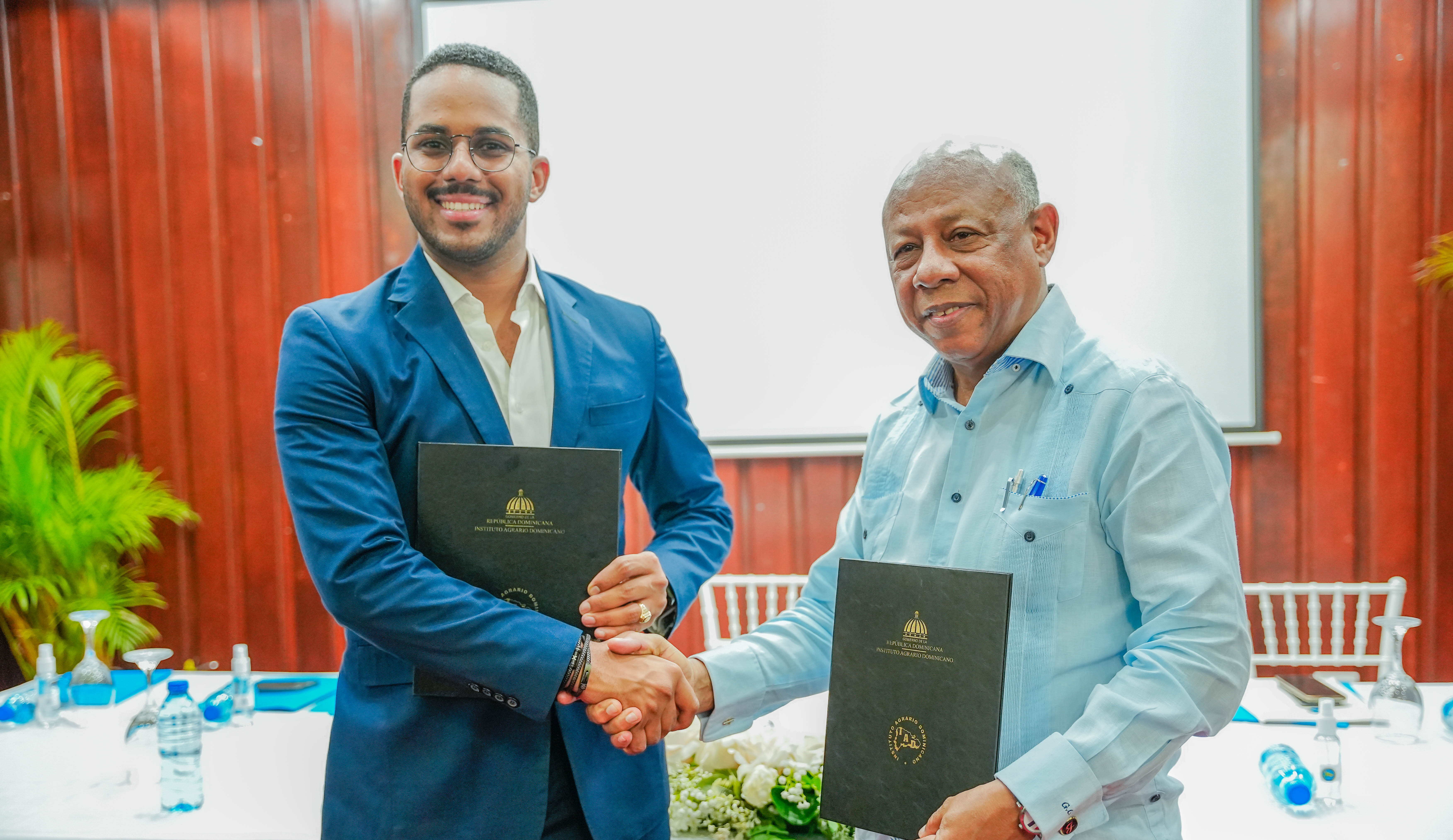 REPÚBLICA DOMINICANA: Ministerio de la Juventud e IAD otorgarán miles de tareas de tierras a jóvenes productores agropecuarios