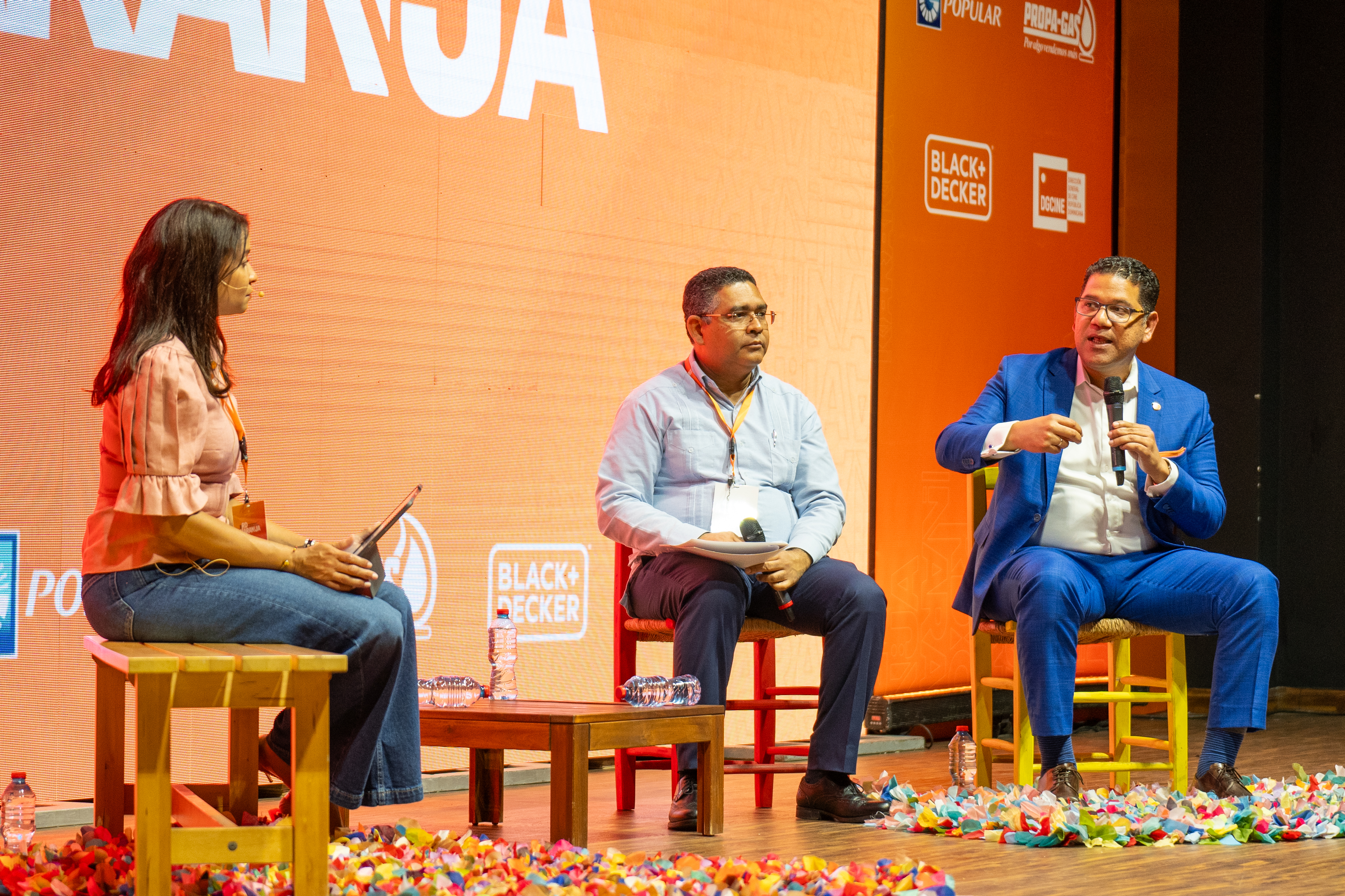 REPÚBLICA DOMINICANA: Primer Congreso Nacional de Industrias Creativas RD Naranja inicia con gran aceptación de emprendedores y público en general