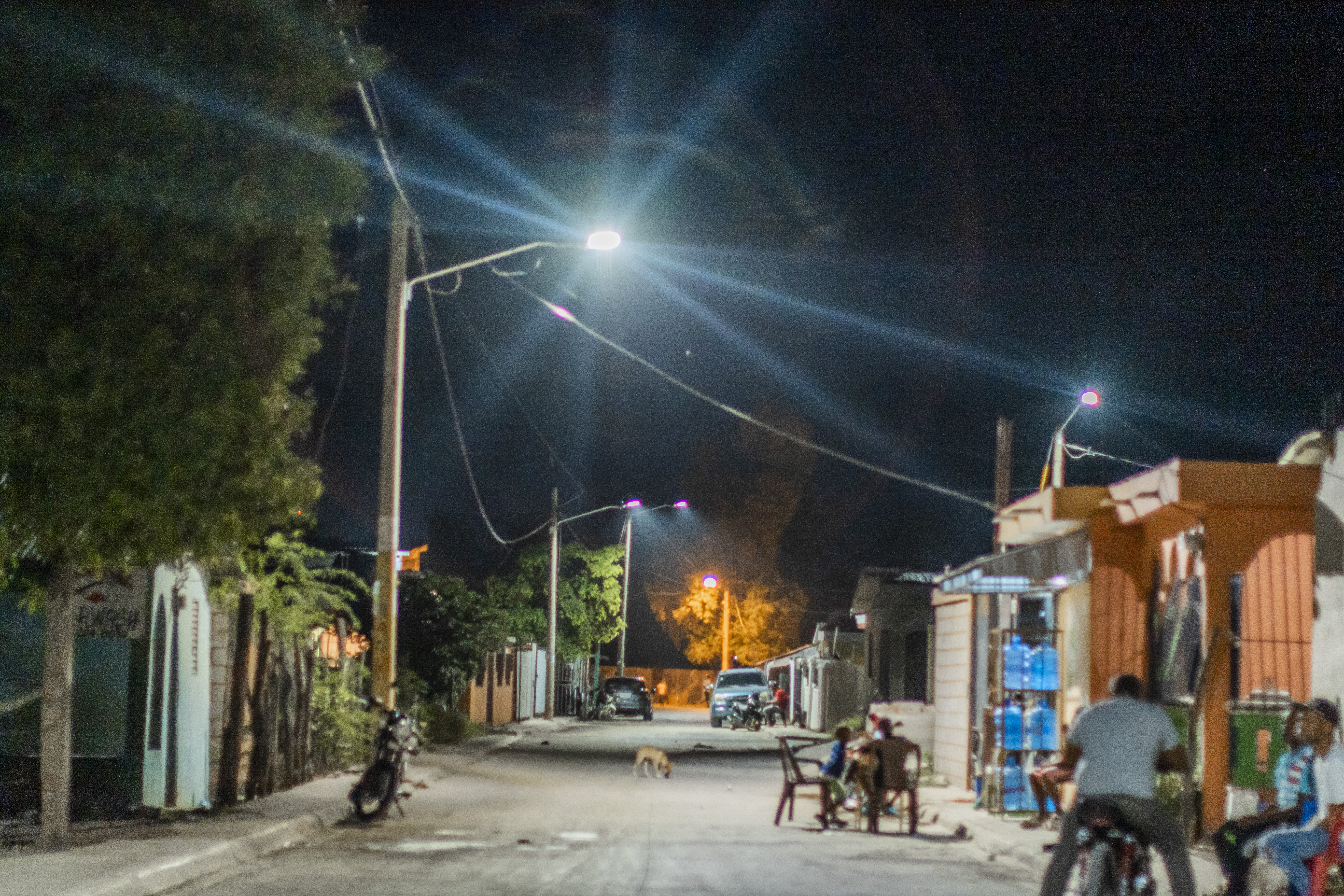 REPÚBLICA DOMINICANA: Edesur electrifica puerto turístico de Cabo Rojo e ilumina centro de Pedernales con 300 modernas luces tipo led