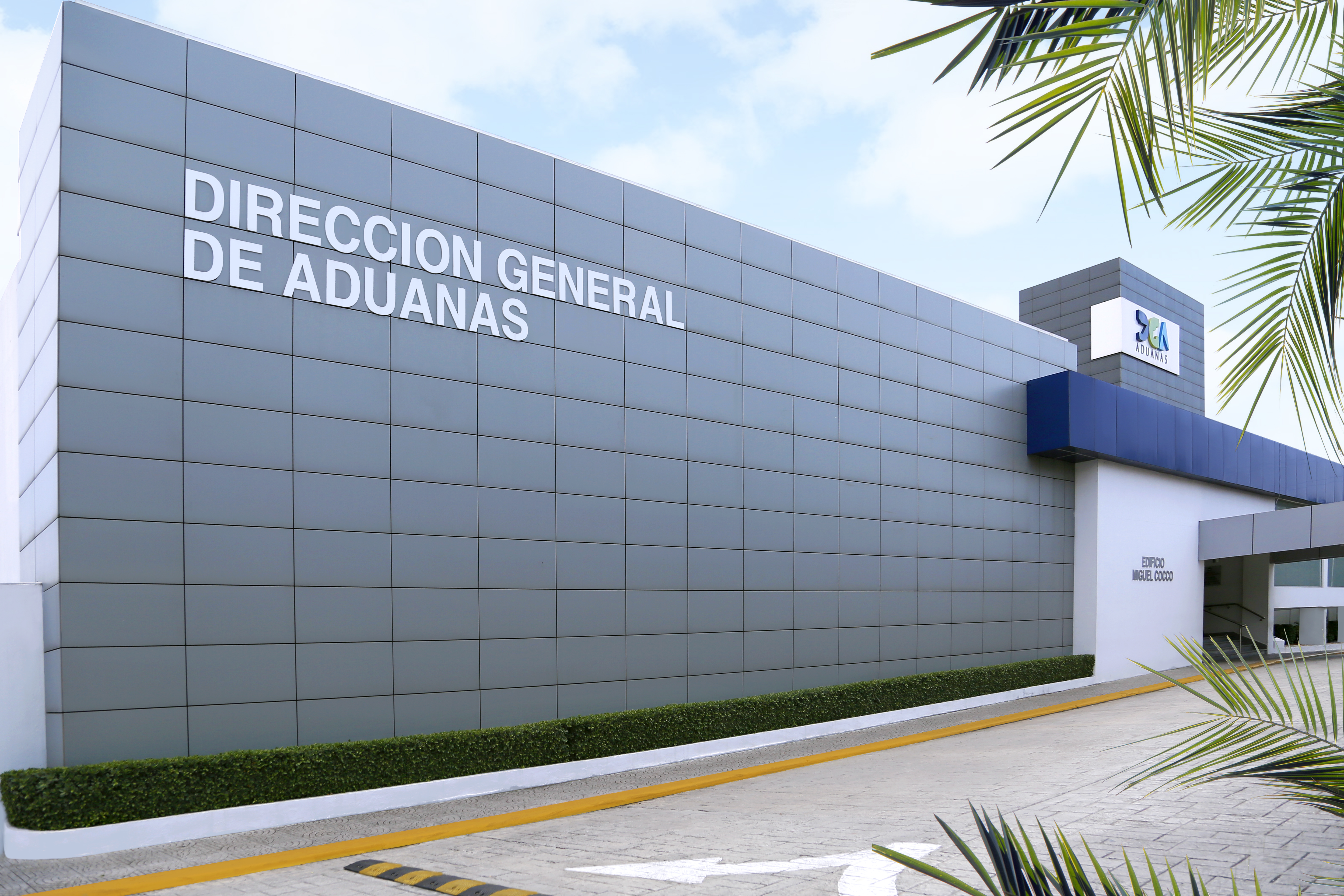 REPÚBLICA DOMINICANA: A una semana de su instalación, tecnología de Rayos X en el muelle de Puerto Plata localiza carga de municiones