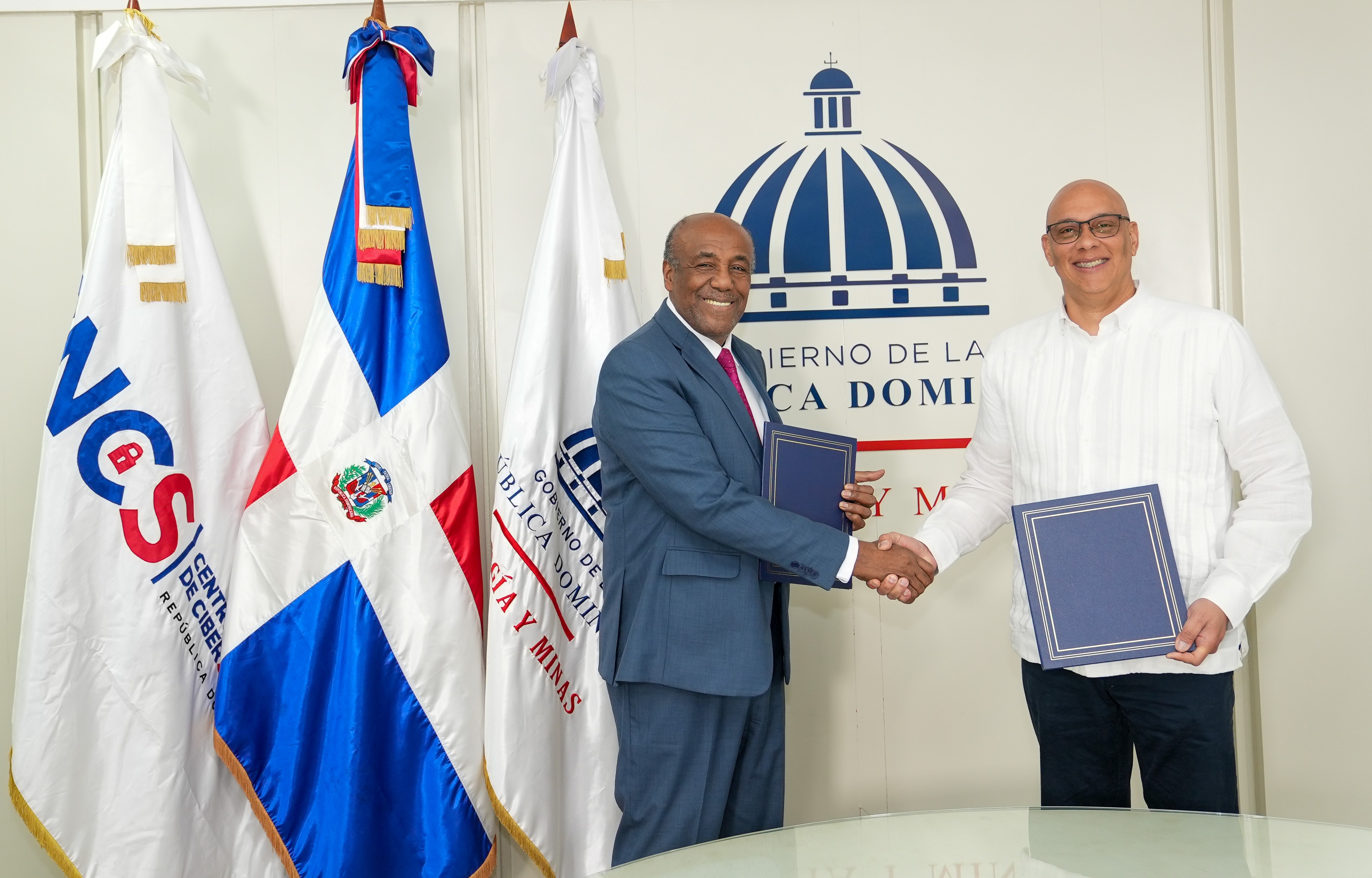 REPÚBLICA DOMINICANA: Ministerio de Energía y Minas y CNCS acuerdan fortalecer la ciberseguridad en el sector eléctrico