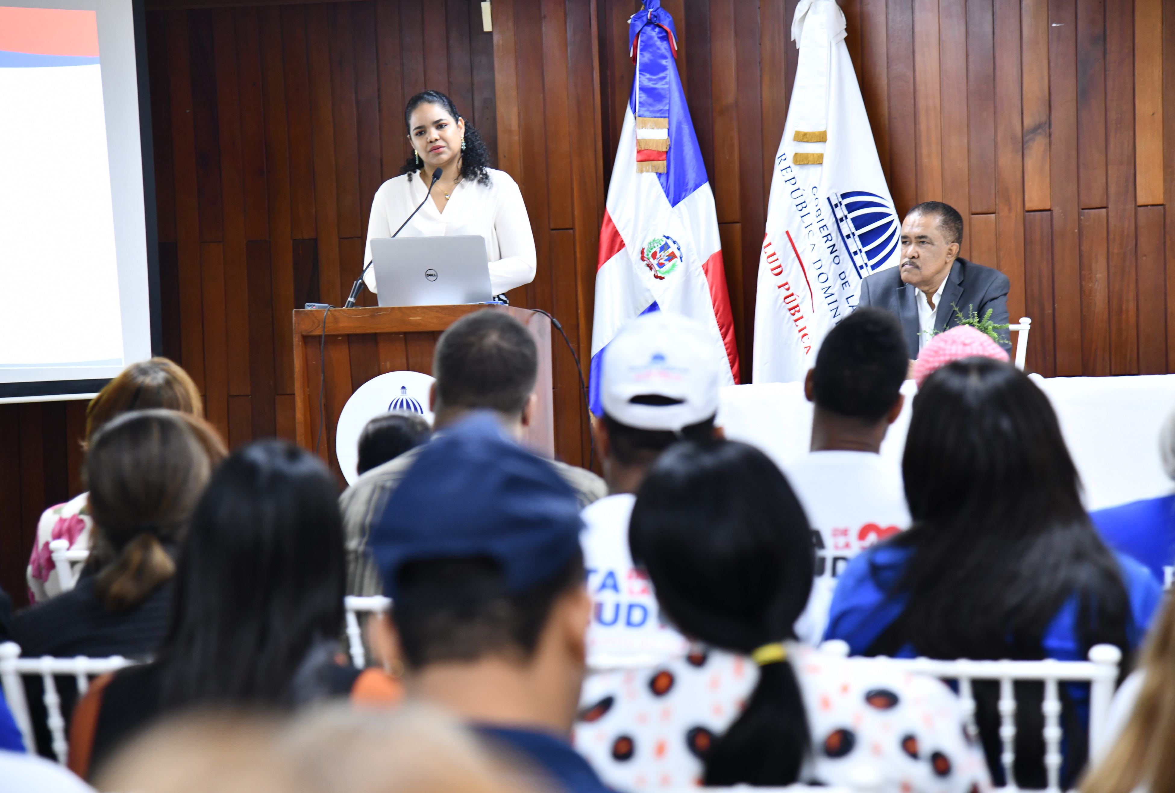 REPÚBLICA DOMINICANA: Salud Pública llama a crear ambiente laboral propicio y favorable para evitar situación de depresión