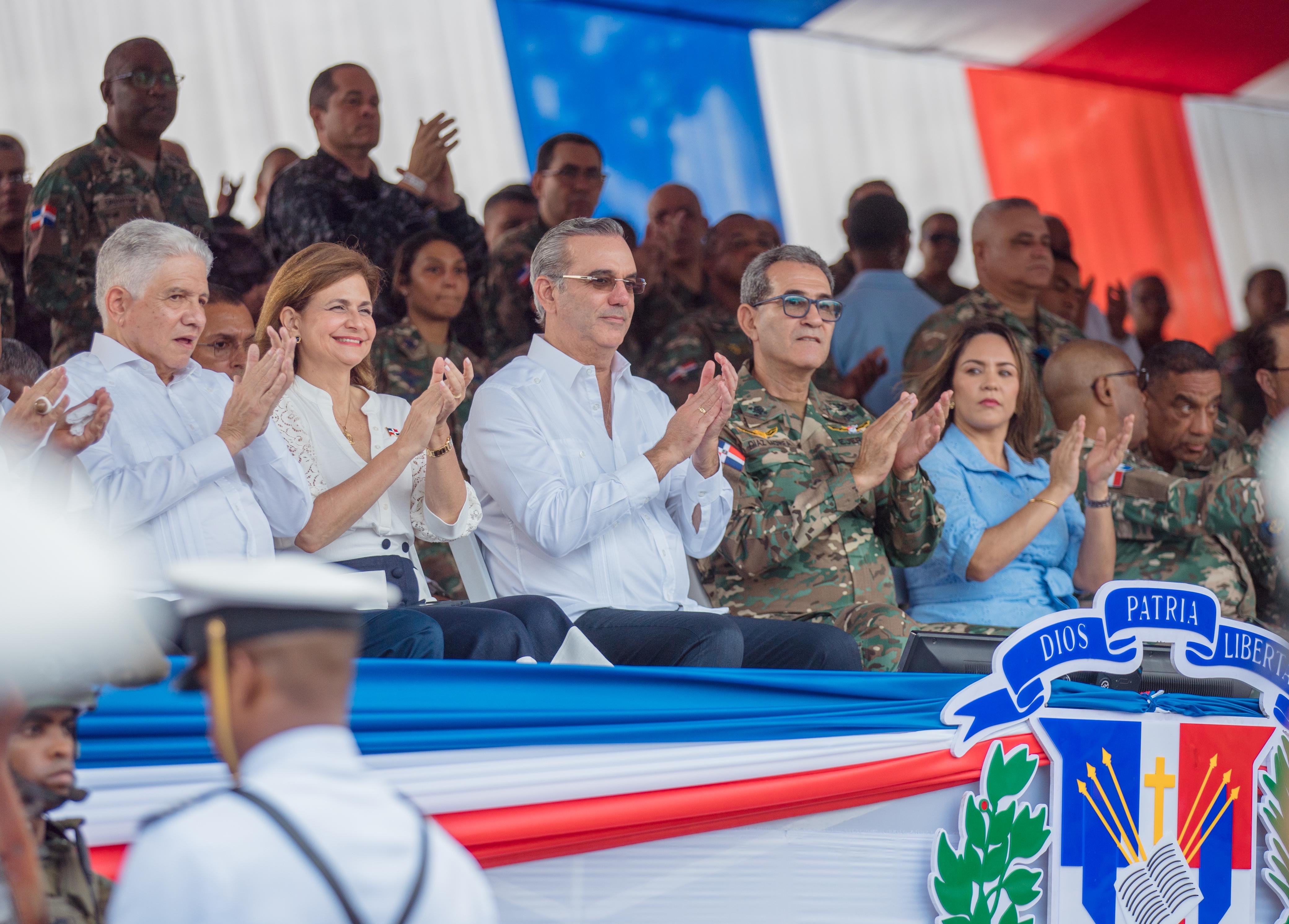 REPÚBLICA DOMINICANA: Presidente Abinader encabeza desfile en conmemoración del 180 aniversario de la batalla del 30 de Marzo
