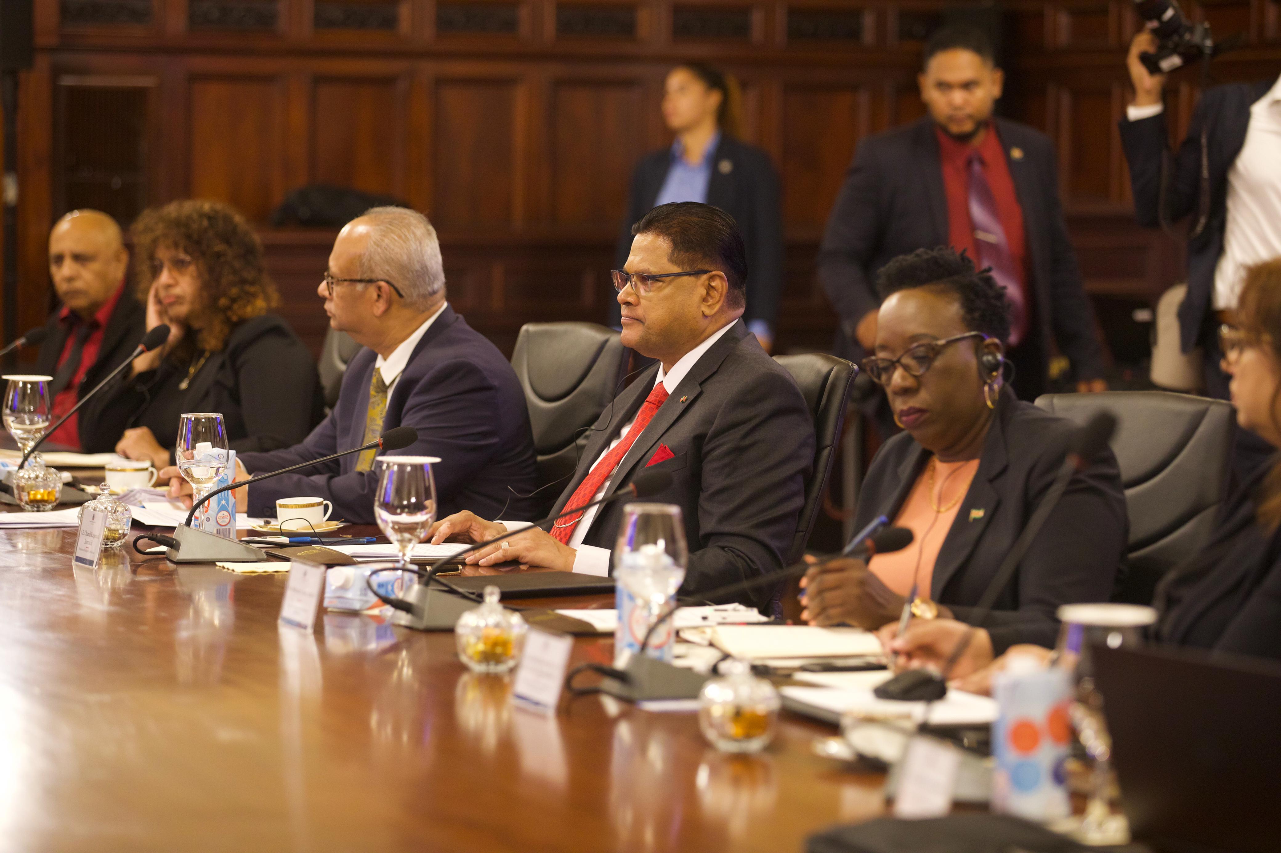 Gobierno dominicano firma con Surinam cuatro convenios trascendentales Memorandos 20firmados