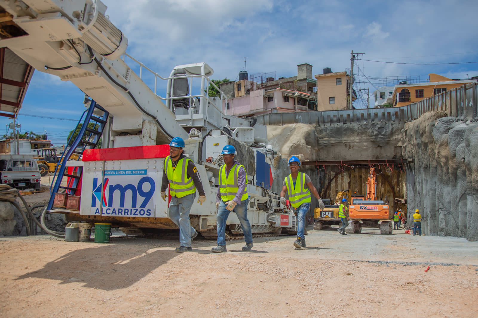 Metro hacia Los Alcarrizos: Concluye construcción del portal de túnel  minero | Presidencia de la República Dominicana