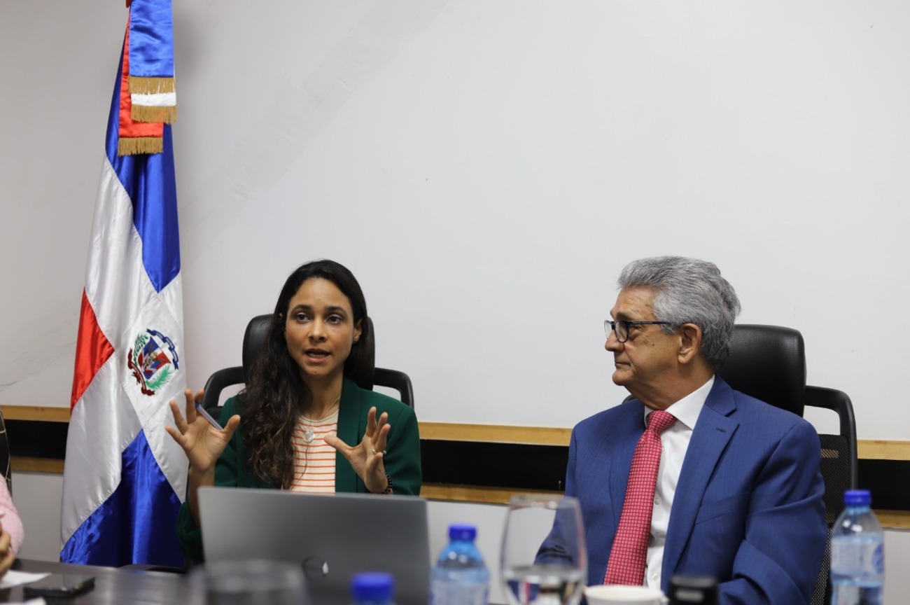El futuro del agua en República Dominicana  Ministerio de Economía,  Planificación y Desarrollo (MEPyD)