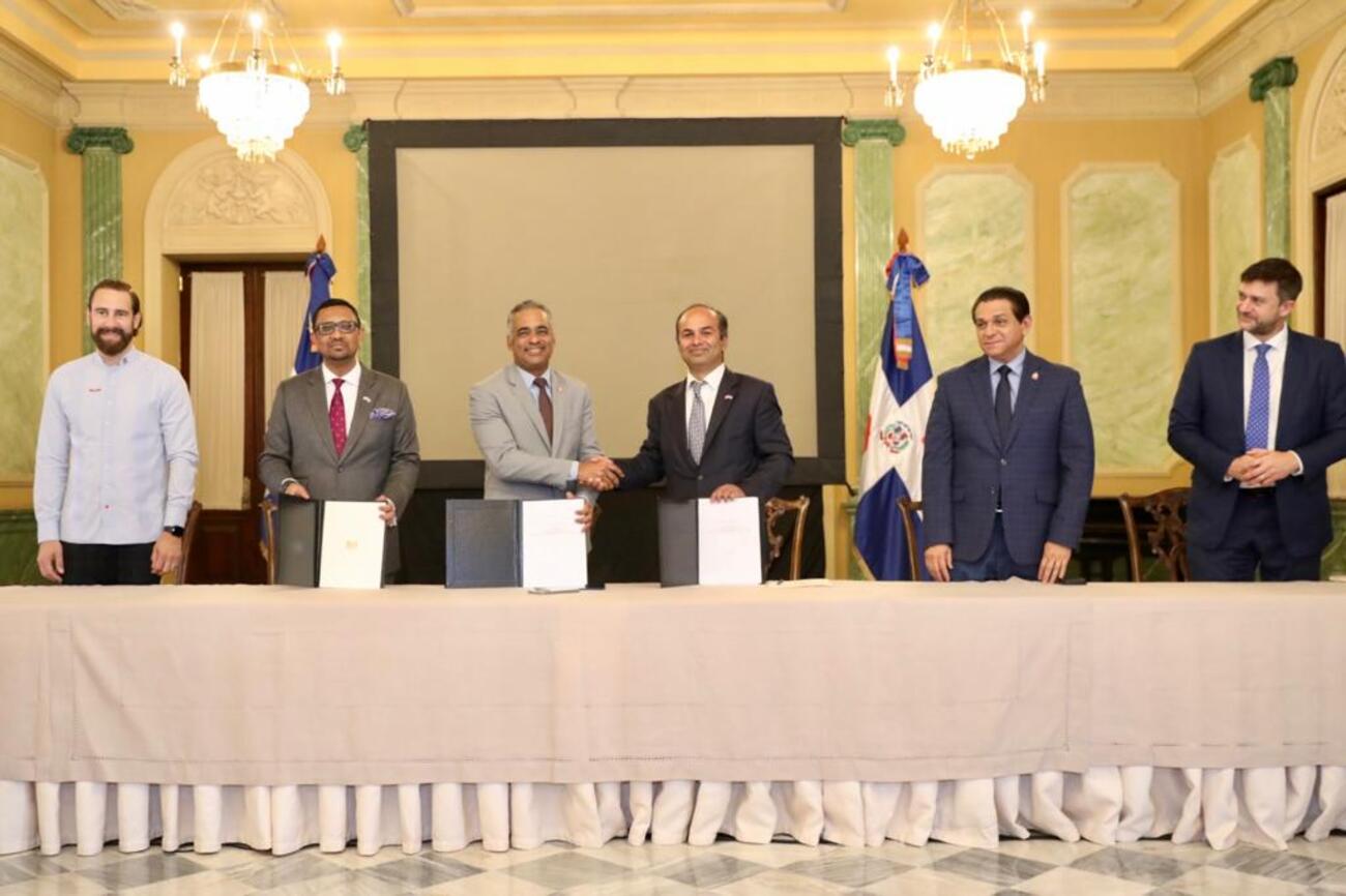 The Dominican Republic and the United Kingdom sign a Memorandum of Understanding for infrastructure projects in the water, public health, transport, energy and security sectors