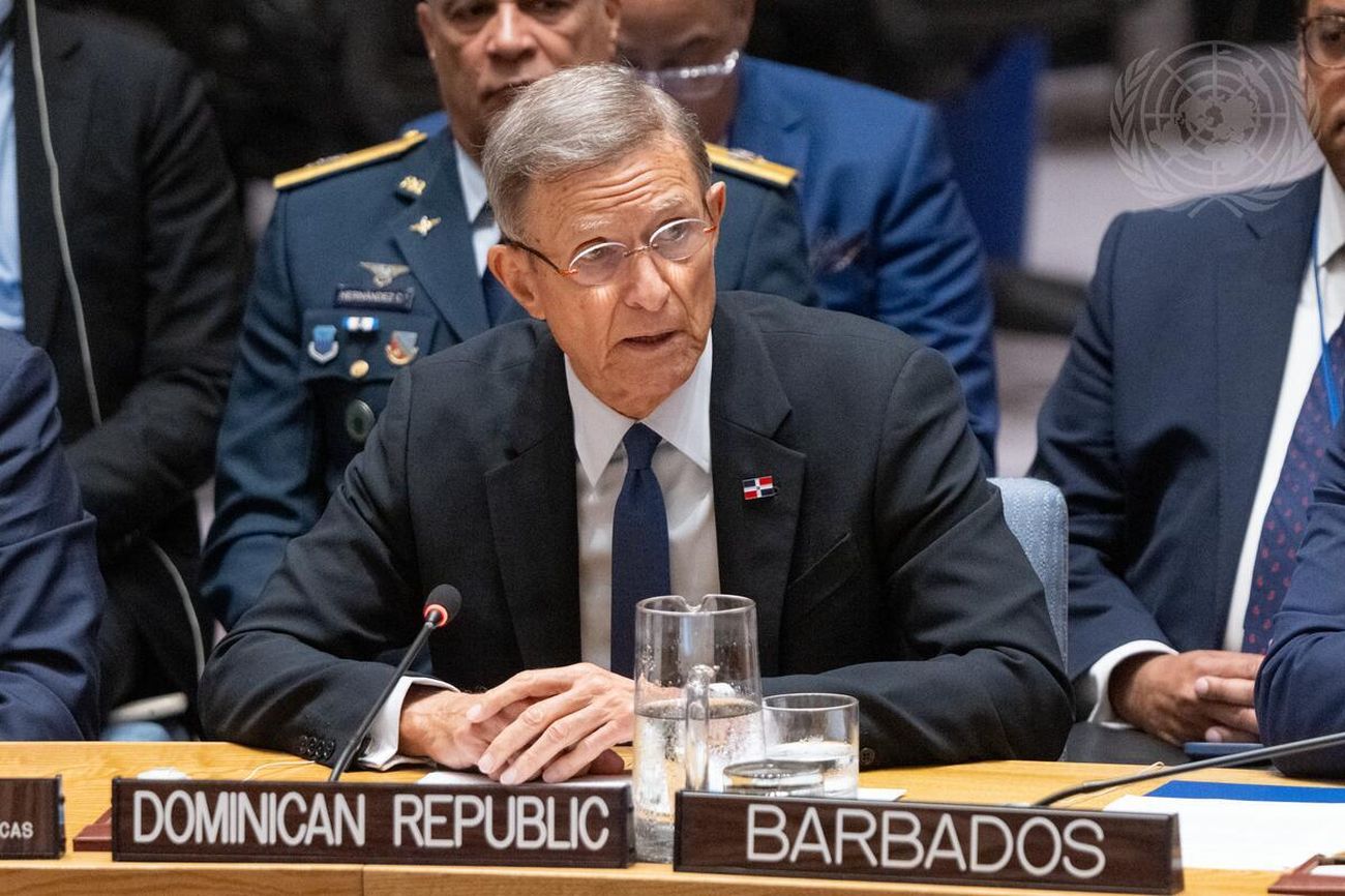 canciller Roberto Álvarez