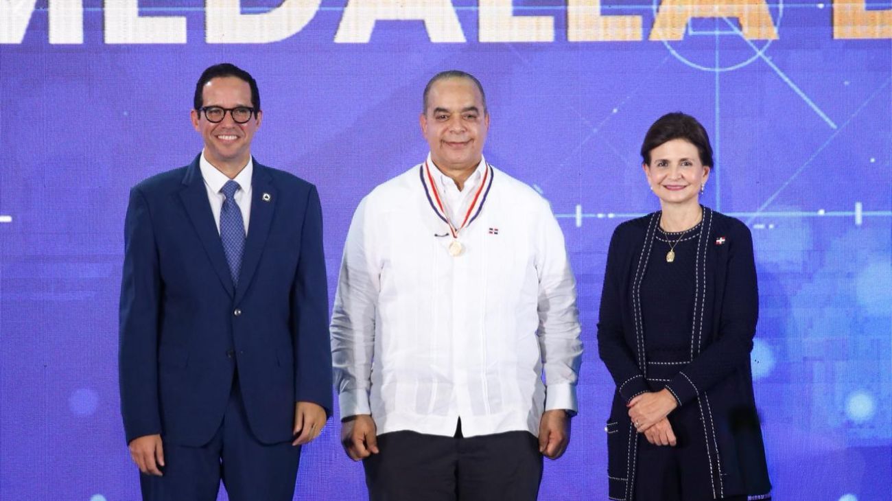 Vicepresidenta Raquel Peña