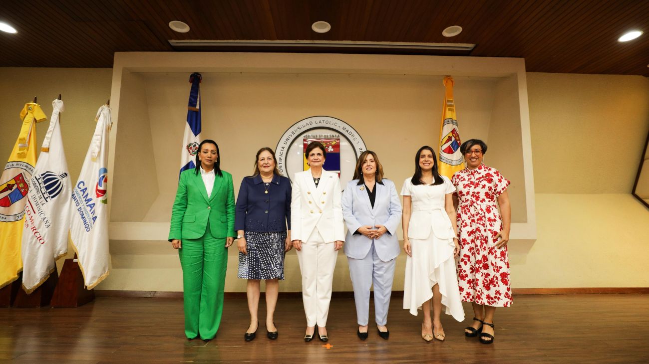 Vicepresidenta Raquel Peña