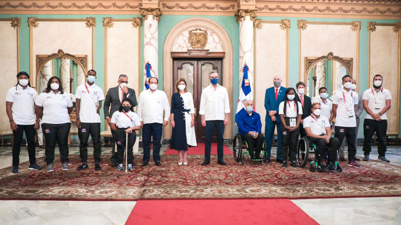 Primera dama Dominicana anuncia construcción de una Unidad Oncopedriátrica  en el Incart. Presidente Abinader recibe delegación paraolímpica ? El Sol  de la Florida