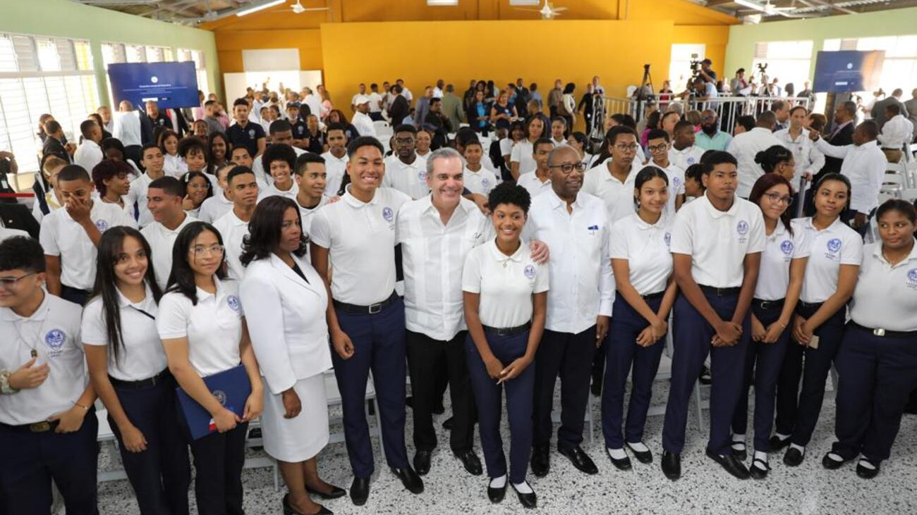 Liceo Experimental en la sede de la UASD