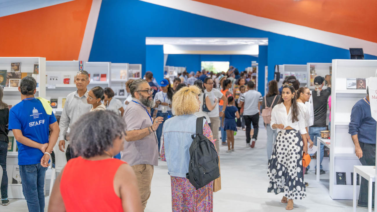 La Feria del Libro ofrece un lunes de cine, exposiciones, presentaciones de libros y conferencias