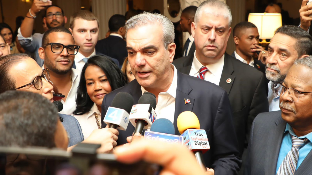Presidente Abinader agradece a la comunidad dominicana por su apoyo al país