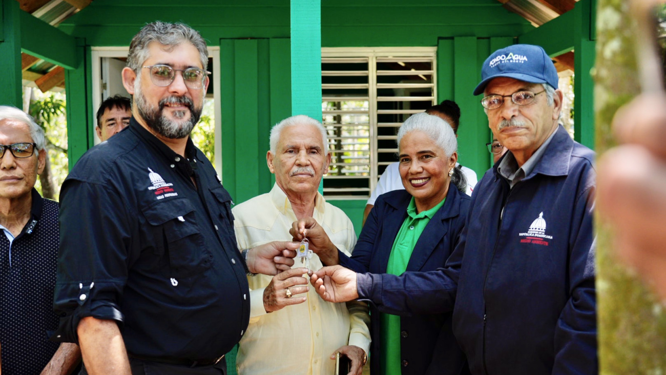 Medio Ambiente inaugura centro de vigilancia en Loma Guaigüí con apoyo de la Fundación Voces del Camú y la Cooperativa Vega Real