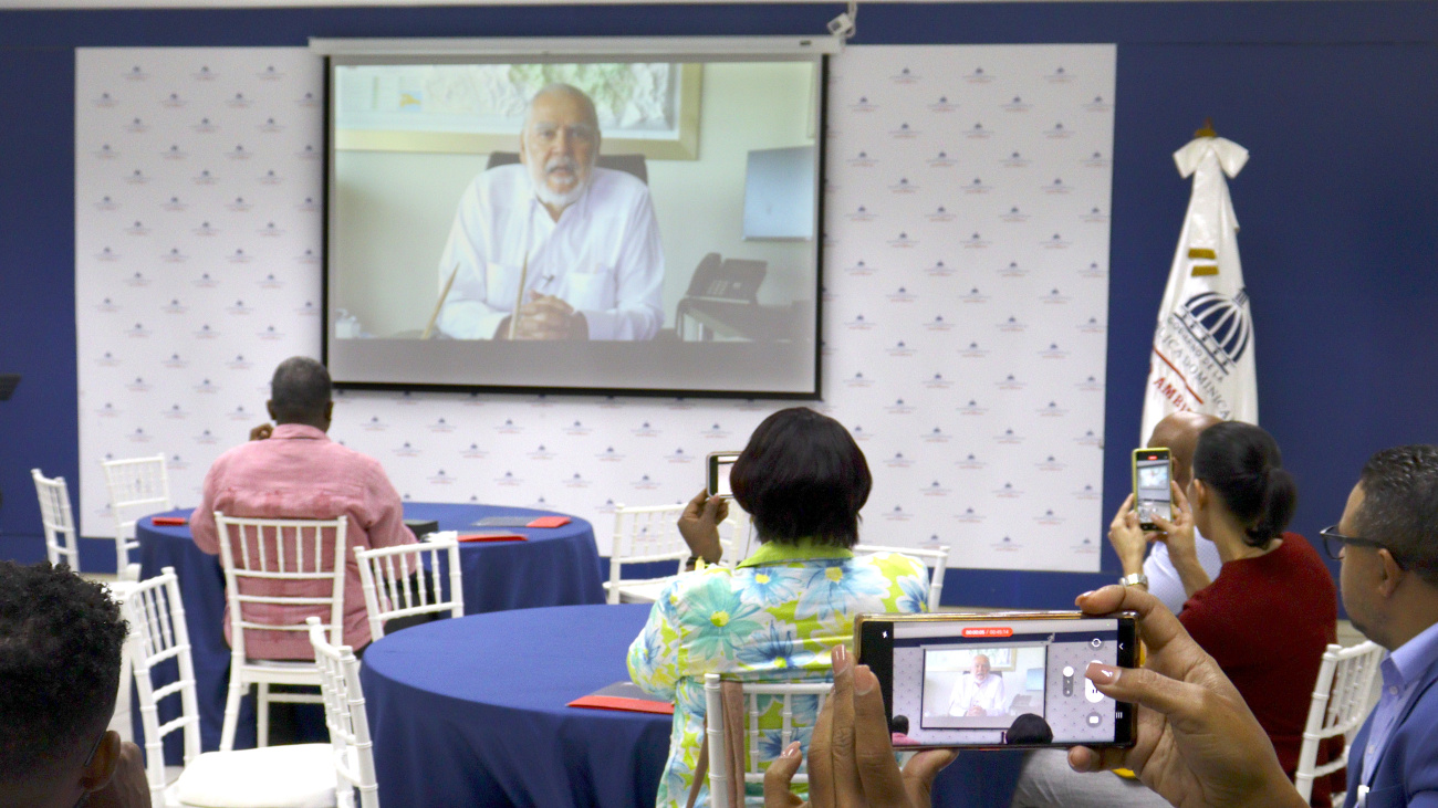 Medio Ambiente realiza taller “Periodismo con Conciencia Ambiental”; ministro valora trabajo de los periodistas para convertir la sostenibilidad en cultura  