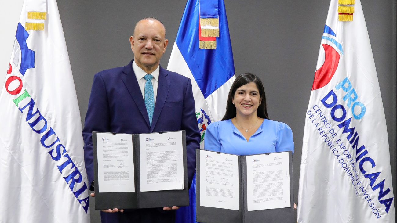 ProDominicana firma acuerdo con ProIndustria para agilizar trámites a inversionistas