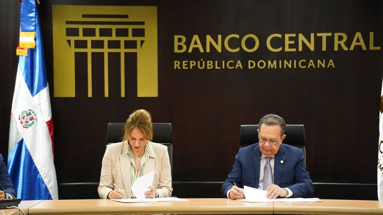 BCRD y MINC firman un acuerdo para realizar la Encuesta Nacional de Consumo Cultural