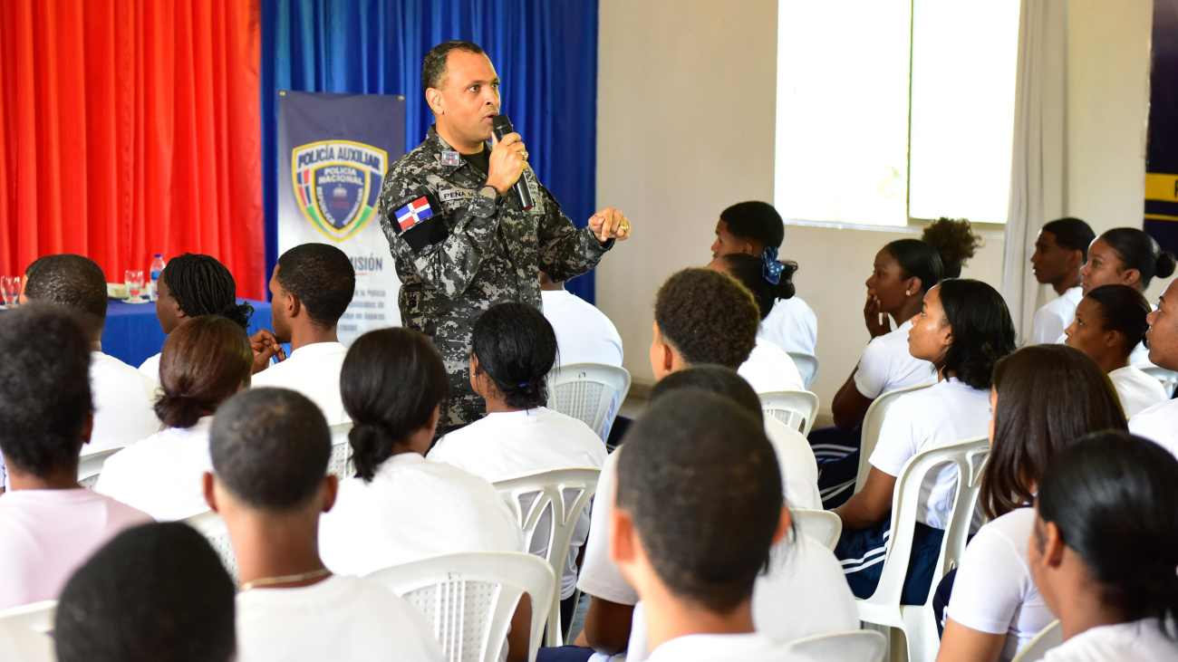 Policía Auxiliar 