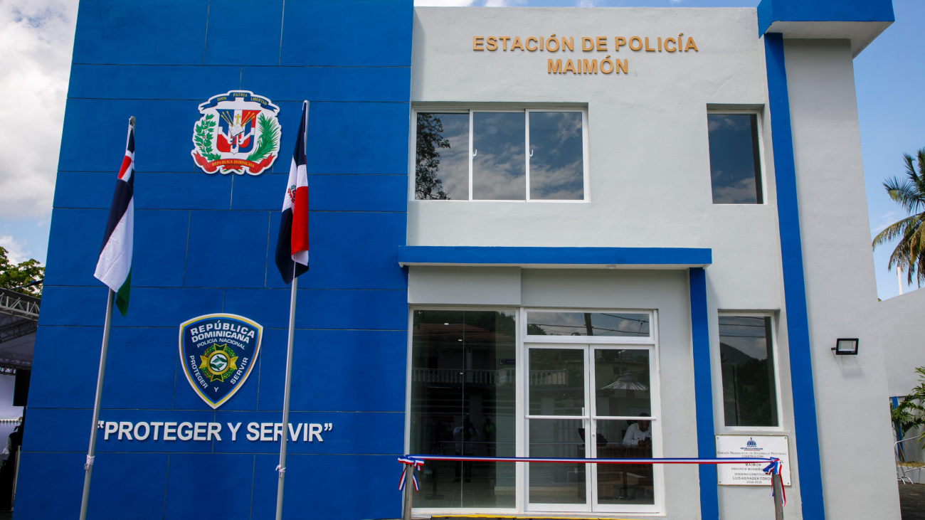 destacamento policial de Maimón