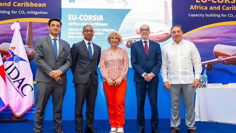 Expertos internacionales sesionan en Santo Domingo con la misión de reducir impacto del CO2 en aviación civil
