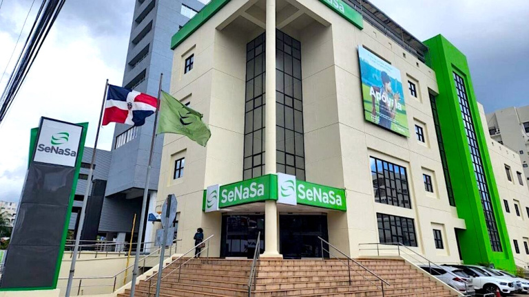 SeNaSa ahorra 700 millones de pesos para sus afiliados al ampliar la cobertura en el Plan Básico de Salud