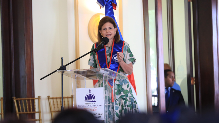 vicepresidenta de la República Dominicana, Raquel Peña.