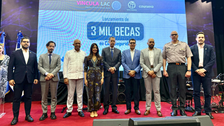 3 mil becas